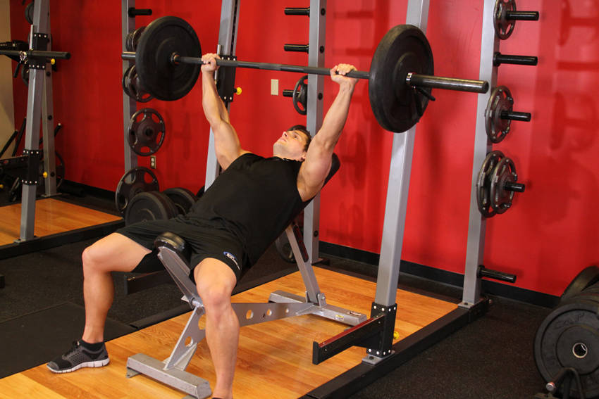 Barbell Incline Bench Press - Medium Grip — start position