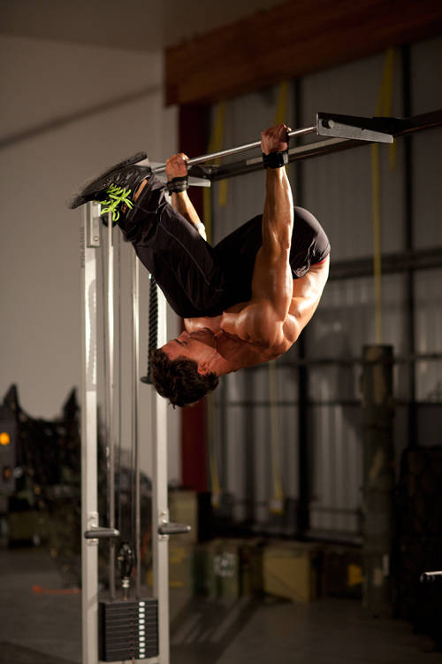 Bodyweight Mid Row — start position