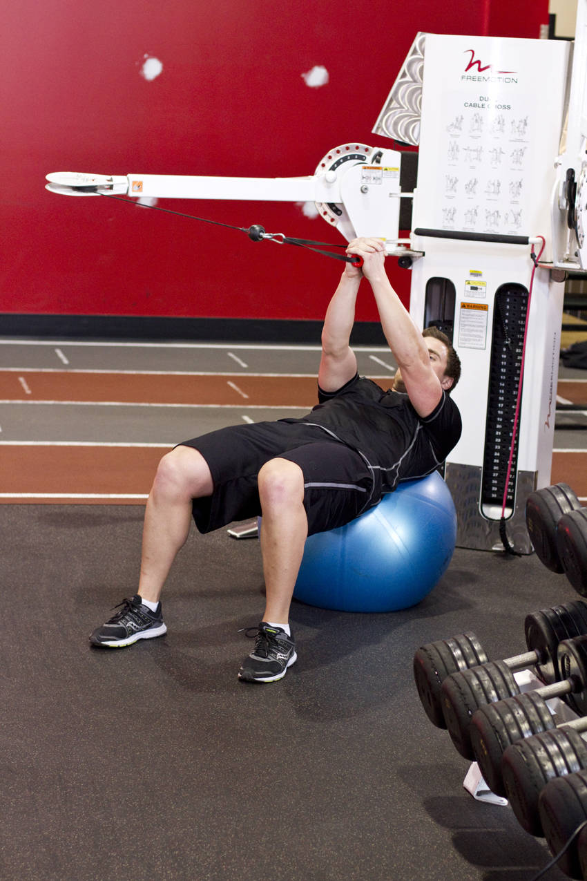 Cable Russian Twists — start position