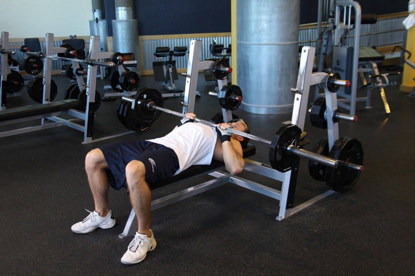 Close-Grip Barbell Bench Press — start position