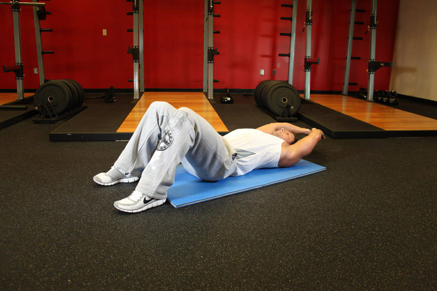 Crunch - Hands Overhead — start position