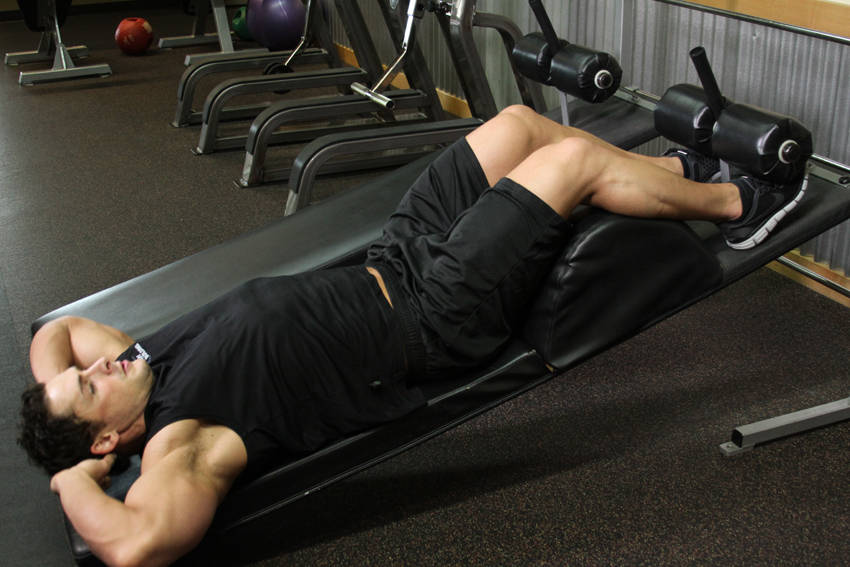 Decline Crunch — start position