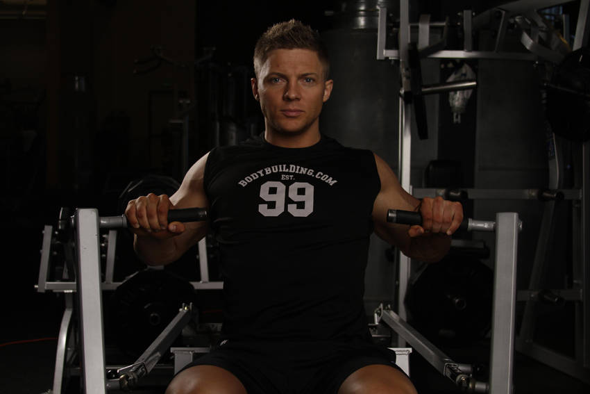 Leverage Chest Press — start position