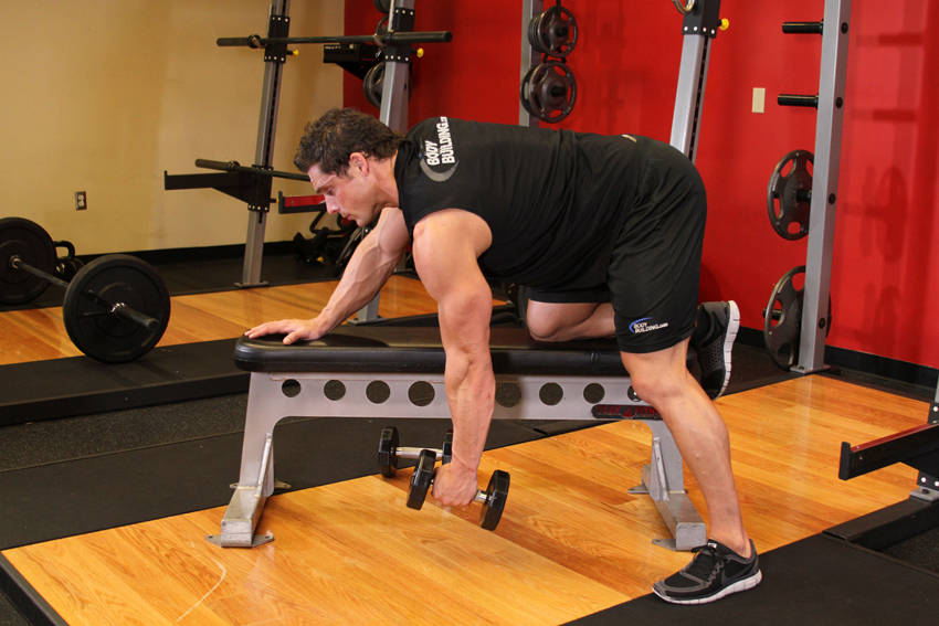 One-Arm Dumbbell Row — start position