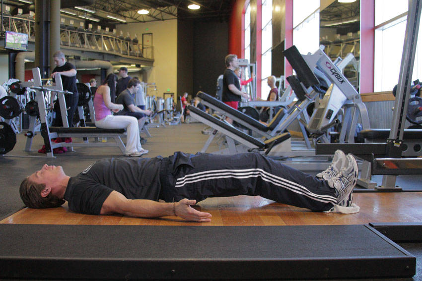 Platform Hamstring Slides — start position