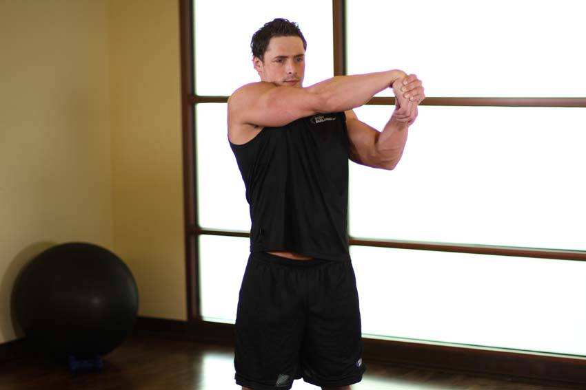 Side Wrist Pull — end position