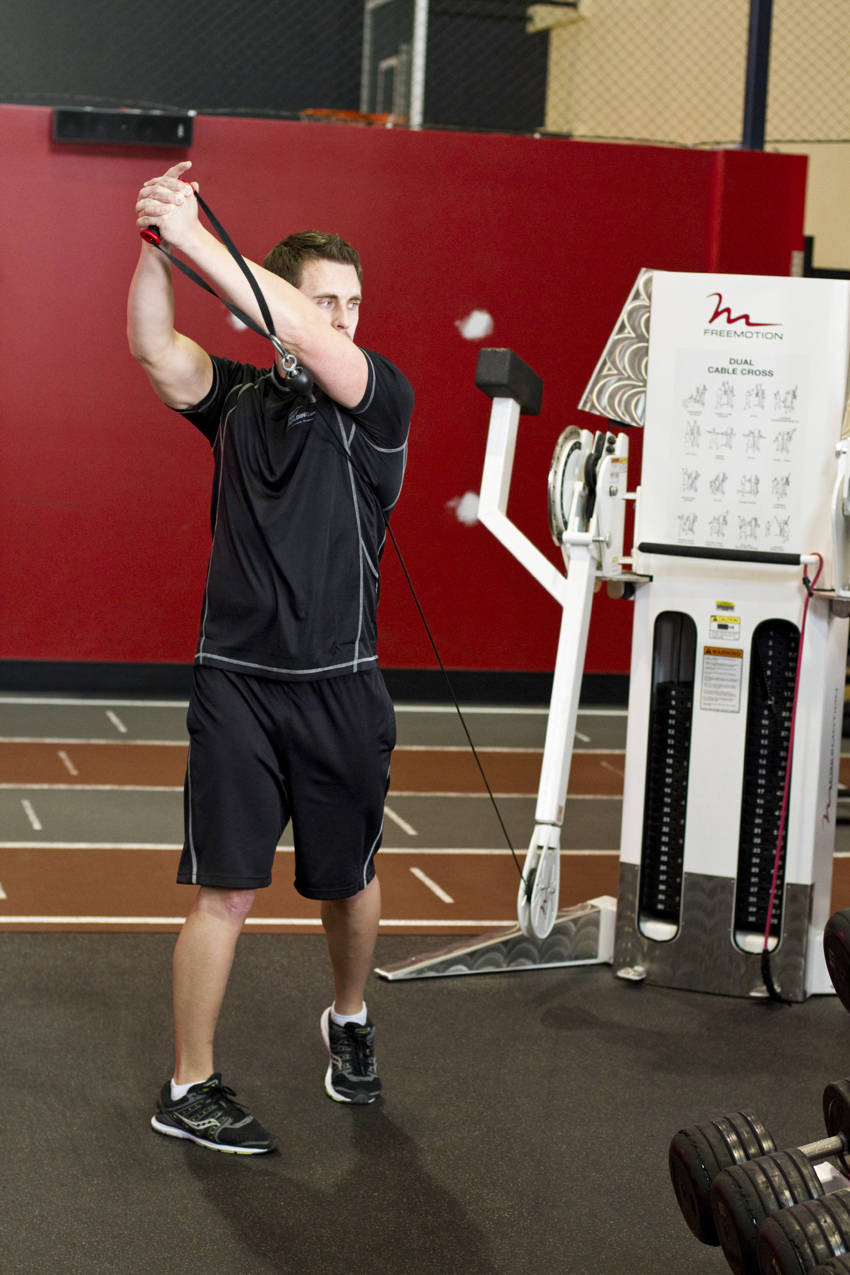 Standing Cable Lift — end position
