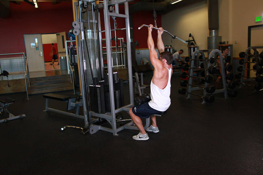 Underhand Cable Pulldowns — start position