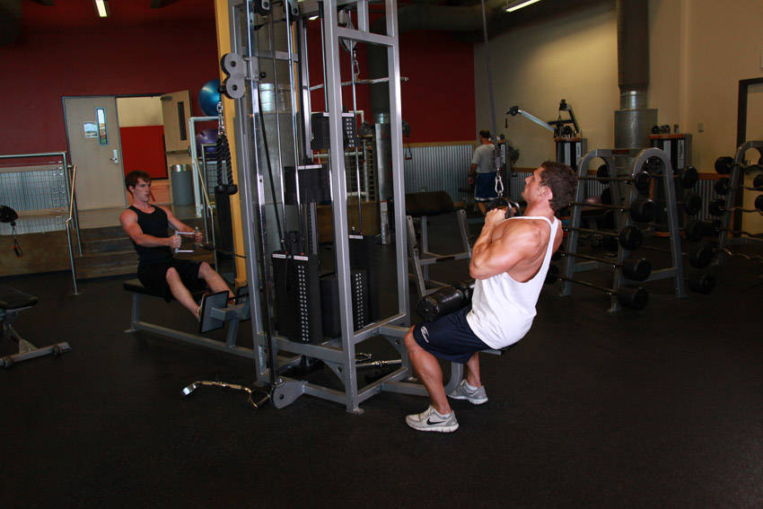 V-Bar Pulldown — start position